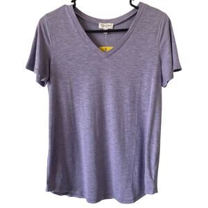 NEW JESSICA SIMPSON Short Sleeve V Neck T Shirt Purple Size Small Relaxed